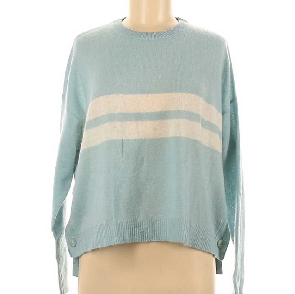 Cashmere 360 button actions on the sides brand new